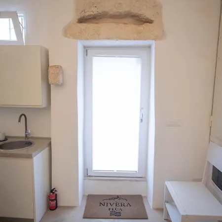 Nivera White Allure Maison