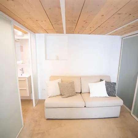 Nivera White Allure Maison